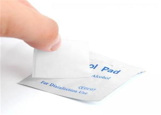 مناديل تنظيف الكحول المصنوعة من الألومنيوم تقتل 99.99٪ من الفيروسات للعناية الشخصية
